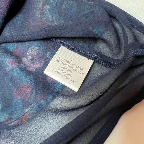 Romeo & Juliet Sleeveless V-Neck Flowy Floral Blouse Size S Bloomcore Summer - Picture 10 of 13